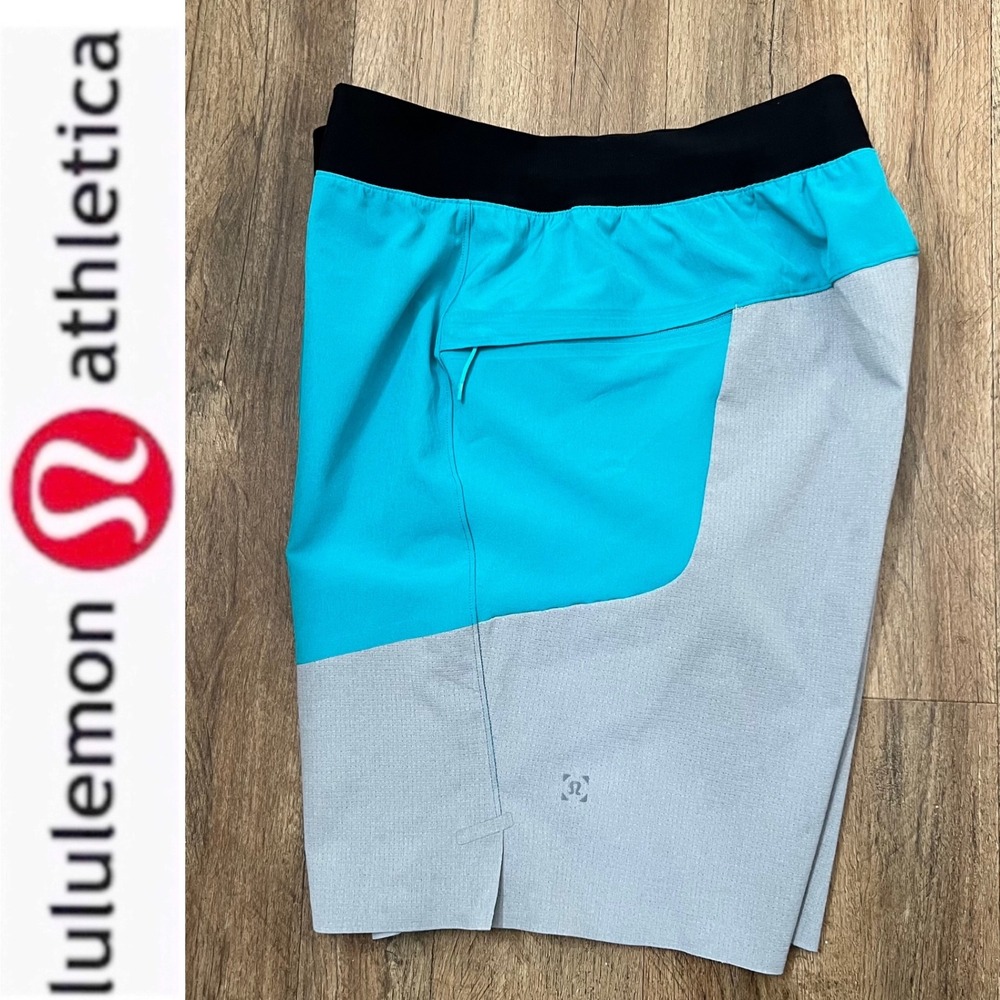 Lululemon Namaste At The Beach Short *8" in Blue/Gray Mens Size‎ S